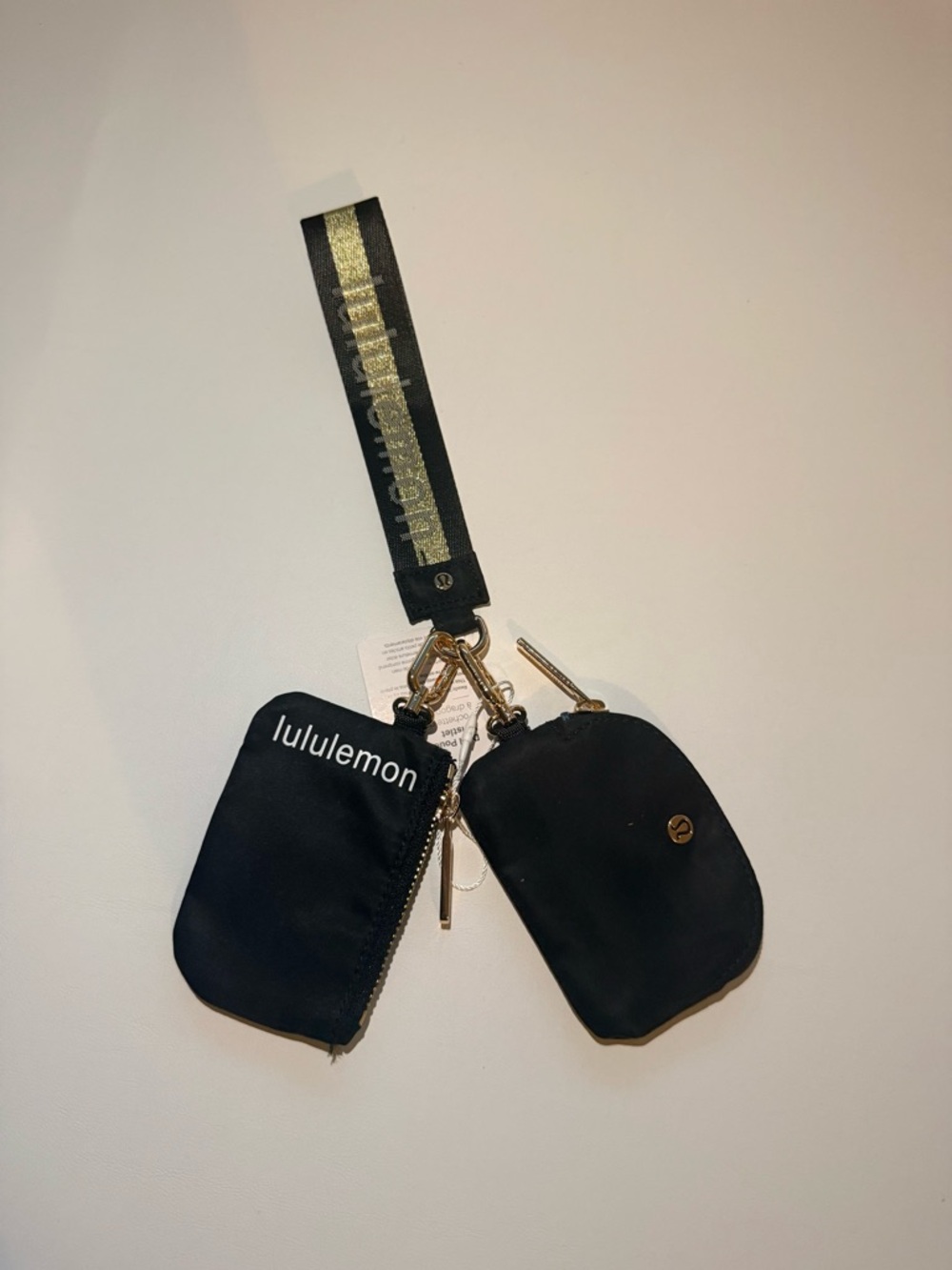 lululemon black & gold wristlet key pouch set